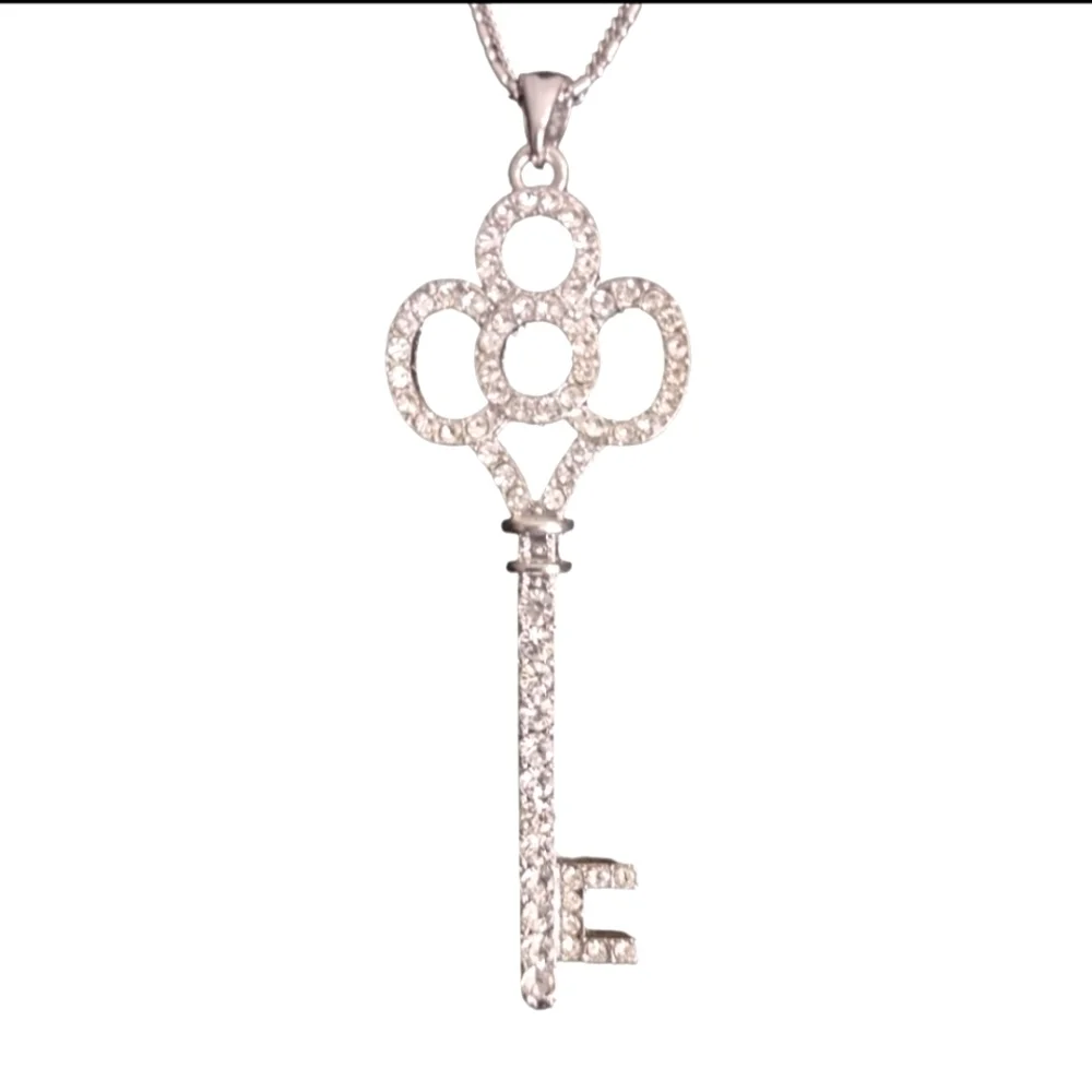 Rhinestone Key Necklace NWOT